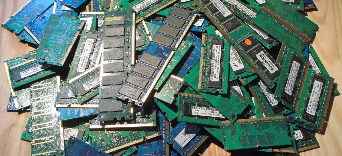 A pile of used laptop and desktop RAM memory modules